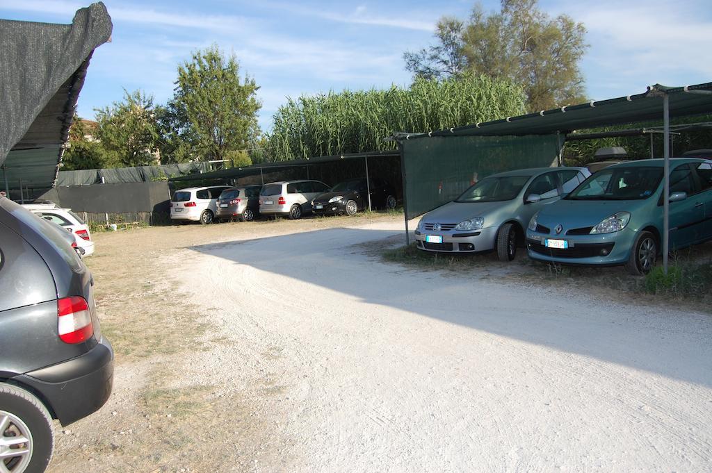 Hotel Elite Cattolica Buitenkant foto