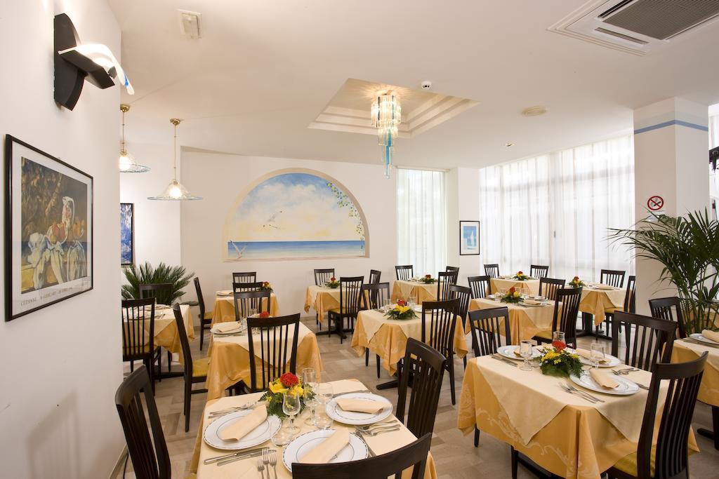 Hotel Elite Cattolica Buitenkant foto